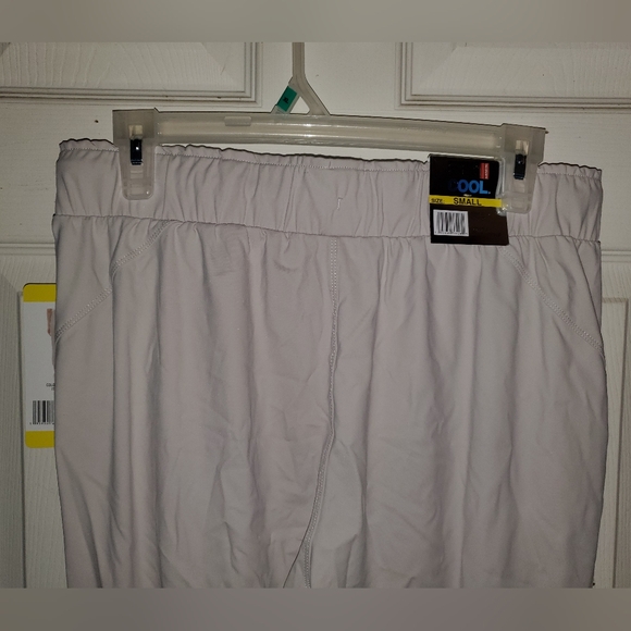 5 for $20 | NWT 32 Degrees Cool Pull-On Capri Pants - Picture 10 of 13
